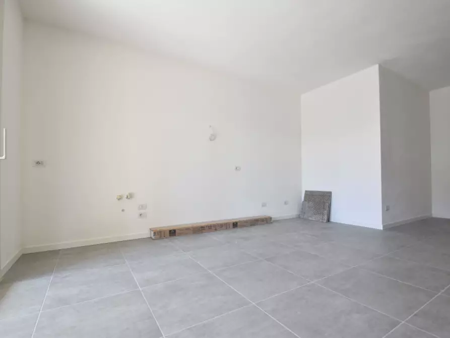 Immagine 2 di Appartamento in vendita  a Verona