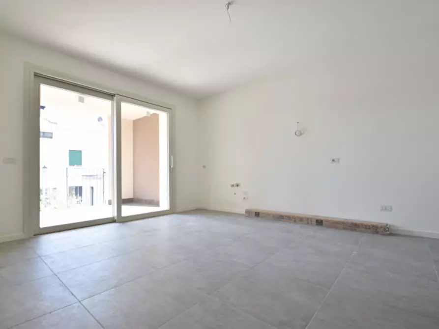 Immagine 4 di Appartamento in vendita  a Verona