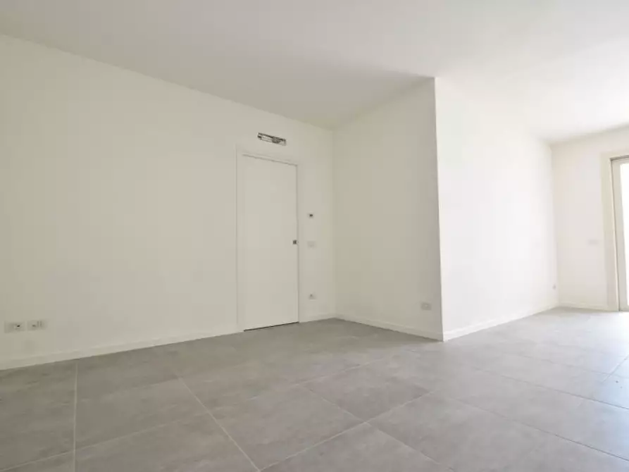 Immagine 8 di Appartamento in vendita  a Verona