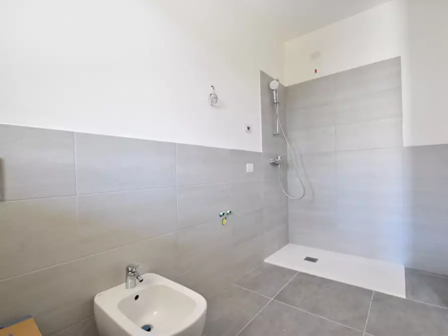 Immagine 14 di Appartamento in vendita  a Verona