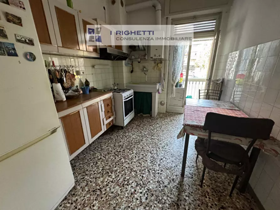 Immagine 5 di Appartamento in vendita  in via Antonio Oliosi a Verona