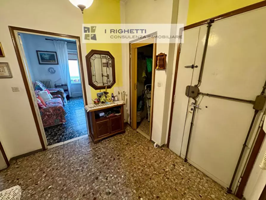 Immagine 7 di Appartamento in vendita  in via Antonio Oliosi a Verona