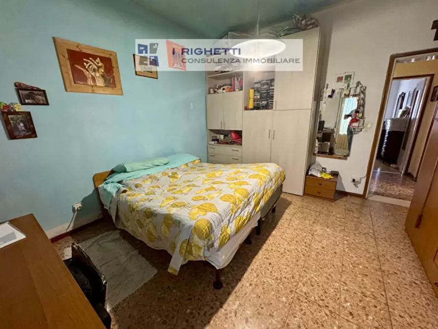 Immagine 9 di Appartamento in vendita  in via Antonio Oliosi a Verona