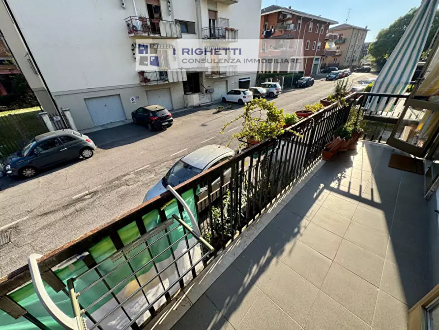 Immagine 13 di Appartamento in vendita  in via Antonio Oliosi a Verona