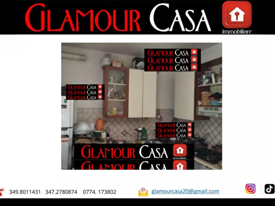 Immagine 4 di Appartamento in vendita  in Via Corato a Roma