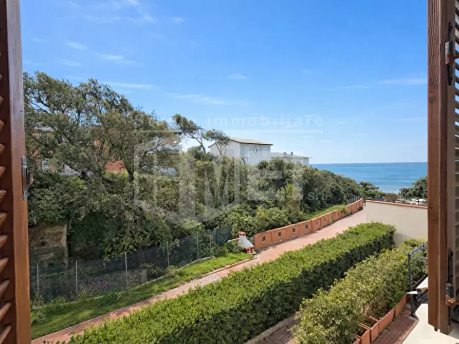 Immagine 1 di Appartamento in vendita  in Via Arturo Conti 5 a Livorno