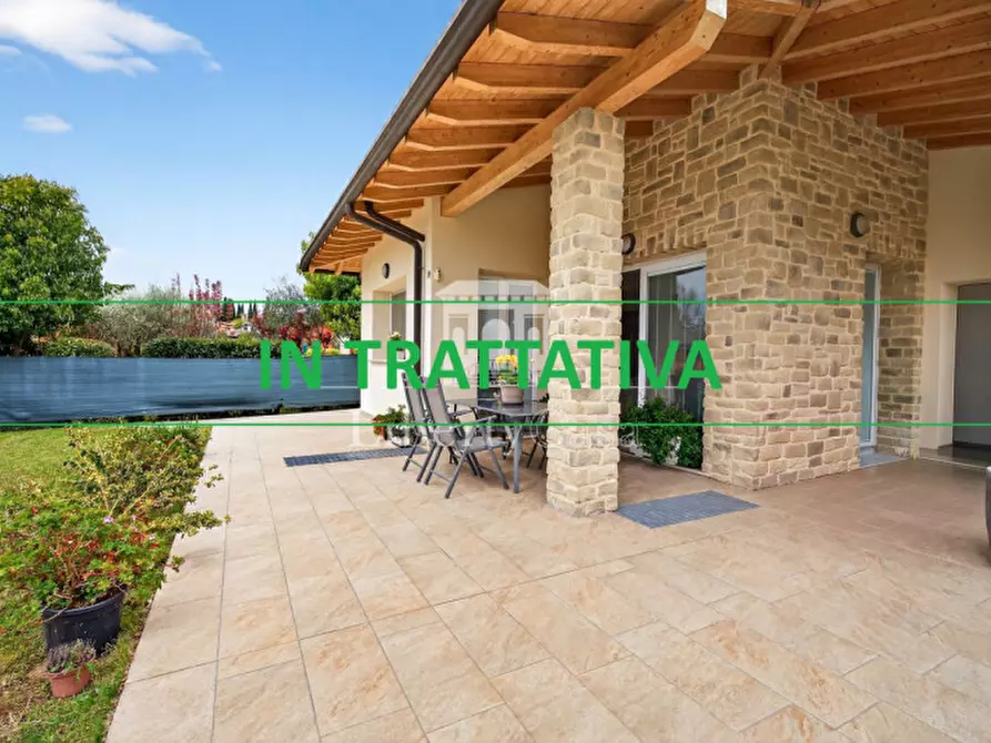 Immagine 1 di Villa in vendita  in Via Umberto Zerneri a San Felice Del Benaco