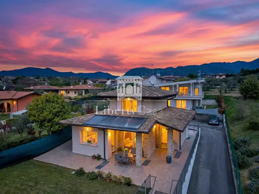 Immagine 5 di Villa in vendita  in Via Umberto Zerneri a San Felice Del Benaco