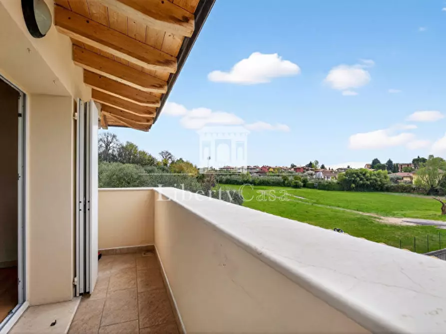 Immagine 15 di Villa in vendita  in Via Umberto Zerneri a San Felice Del Benaco