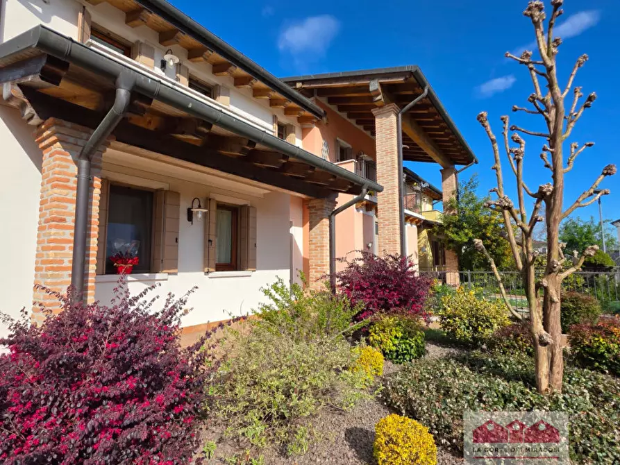 Immagine 3 di Villetta a schiera in vendita  in Via Palladio a Quinto Vicentino