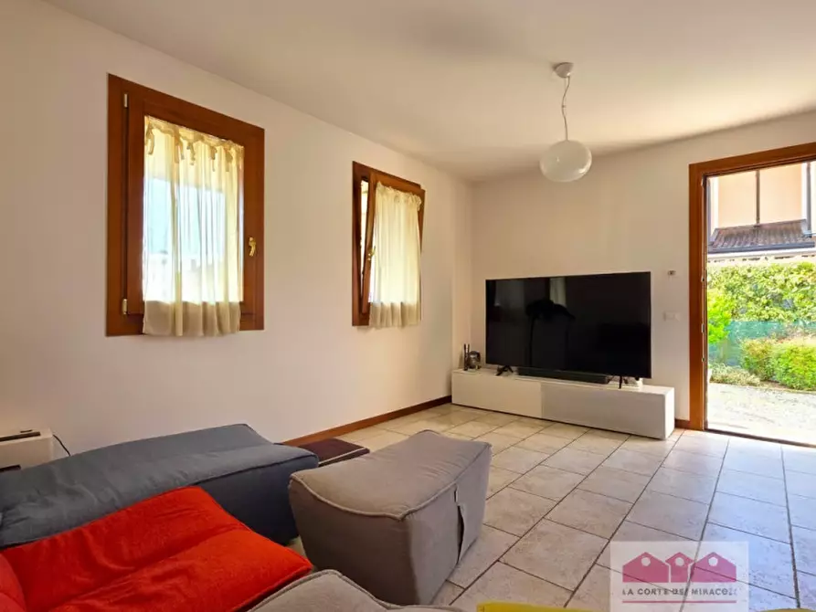 Immagine 9 di Villetta a schiera in vendita  in Via Palladio a Quinto Vicentino