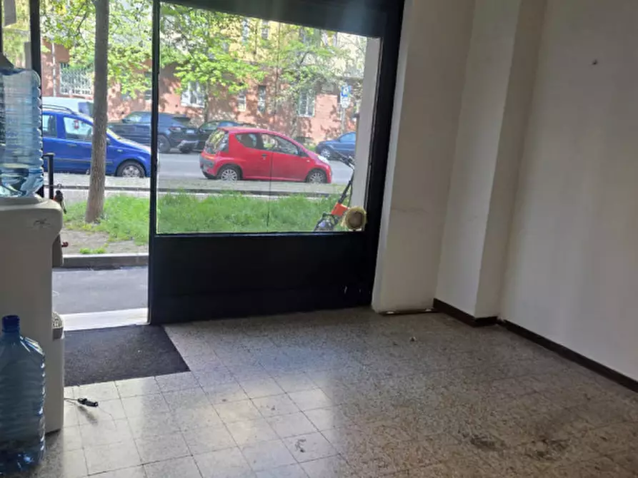 Immagine 13 di Negozio in vendita  in VIA EMILIO FAA' DI BRUNO a Milano