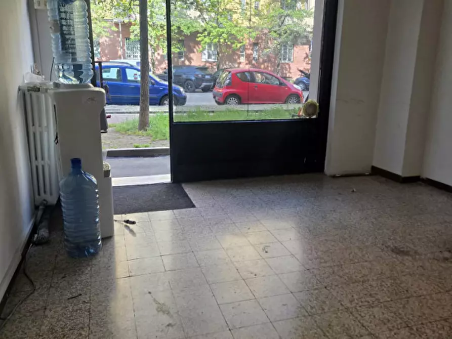 Immagine 15 di Negozio in vendita  in VIA EMILIO FAA' DI BRUNO a Milano
