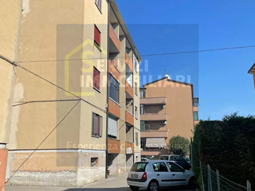 Immagine 1 di Appartamento in vendita  in via Roma a Battaglia Terme