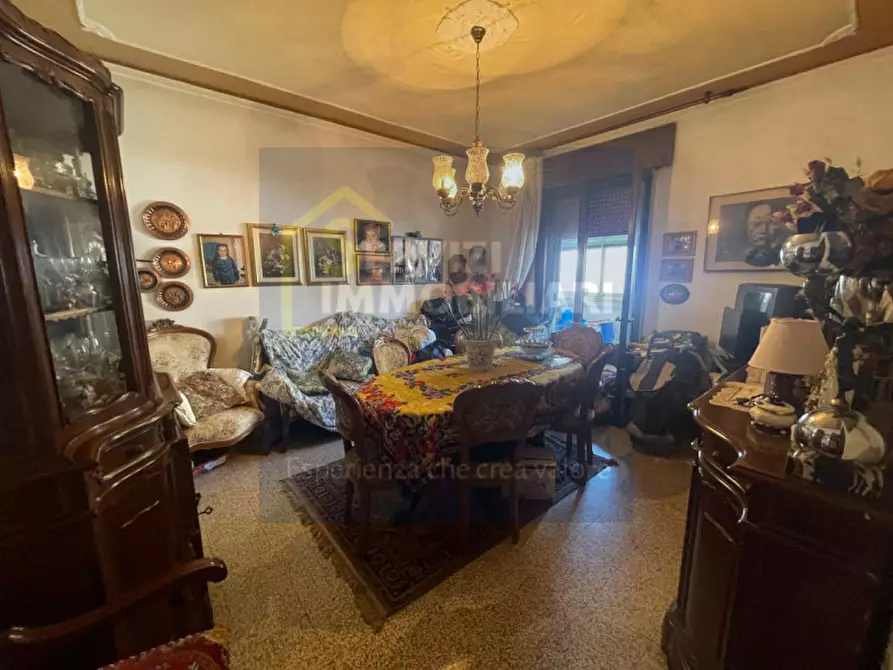 Immagine 5 di Appartamento in vendita  in via Roma a Battaglia Terme