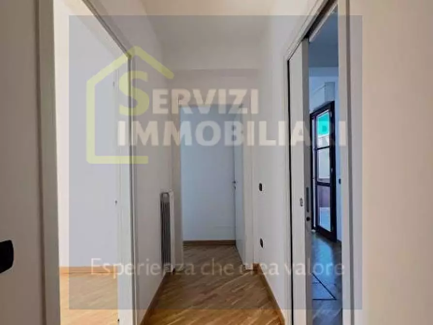 Immagine 7 di Appartamento in vendita  in via Roma a Battaglia Terme