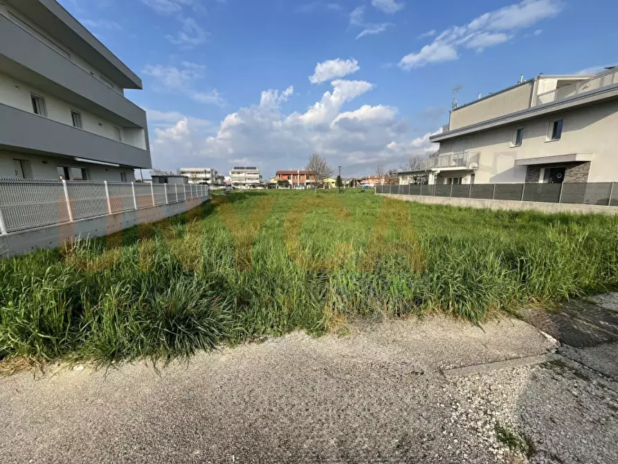 Immagine 1 di Terreno in vendita  in Via M. Buonarroti a Mestrino