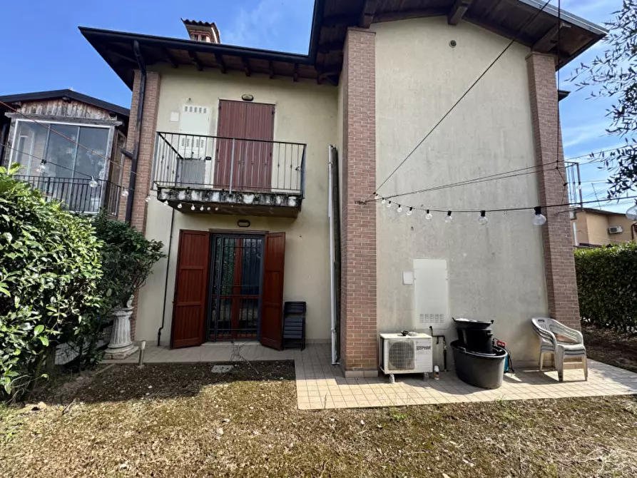 Immagine 1 di Appartamento in vendita  a Brescia