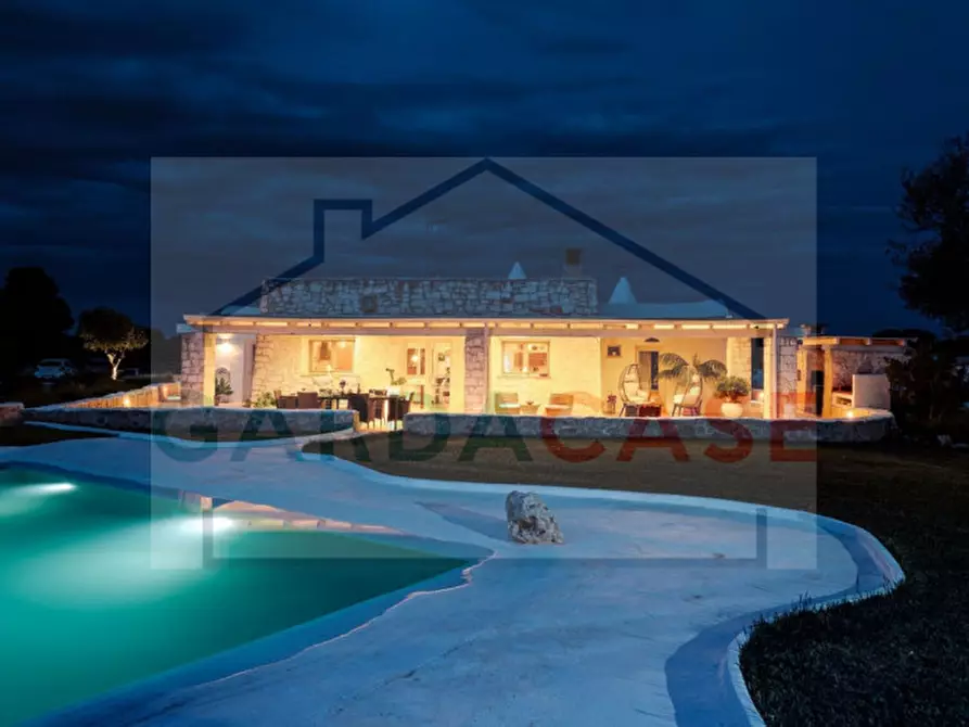 Immagine 3 di Villa in vendita  in Contrada Paradiso a Ostuni