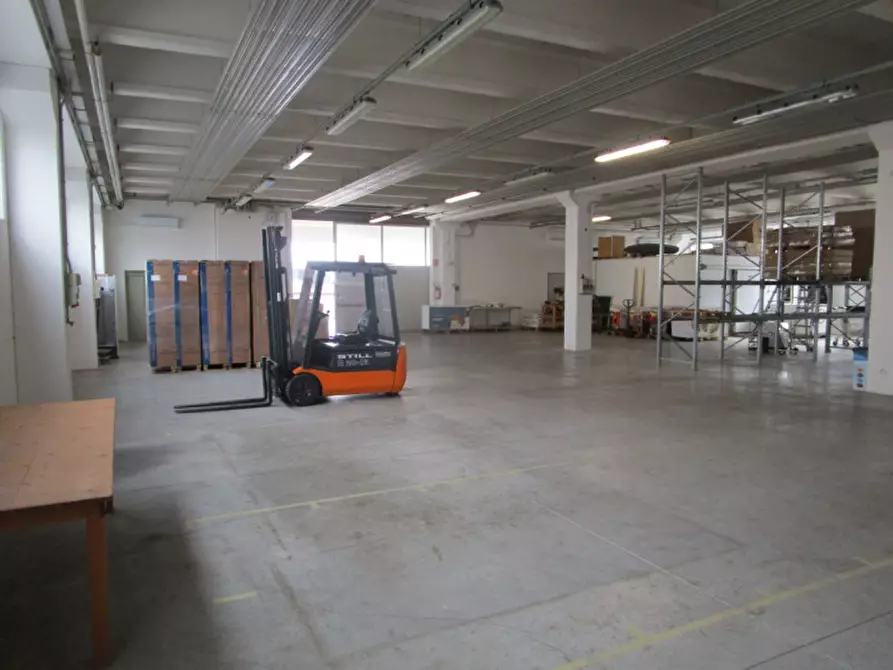 Immagine 1 di Capannone industriale in vendita  in Viale del Lavoro a Vigonza