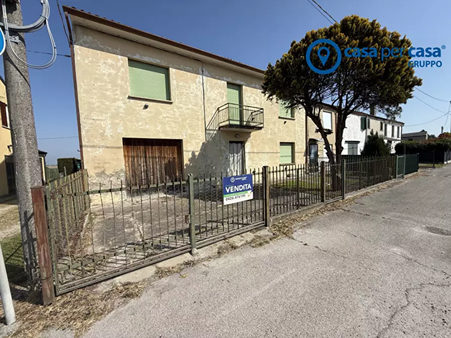 Immagine 1 di Villetta a schiera in vendita  in Via Arginello a Crespino