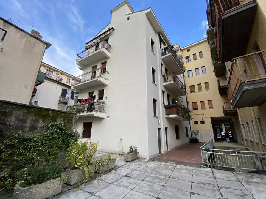 Immagine 3 di Appartamento in vendita  in Via Guglielmo Marconi a Verona