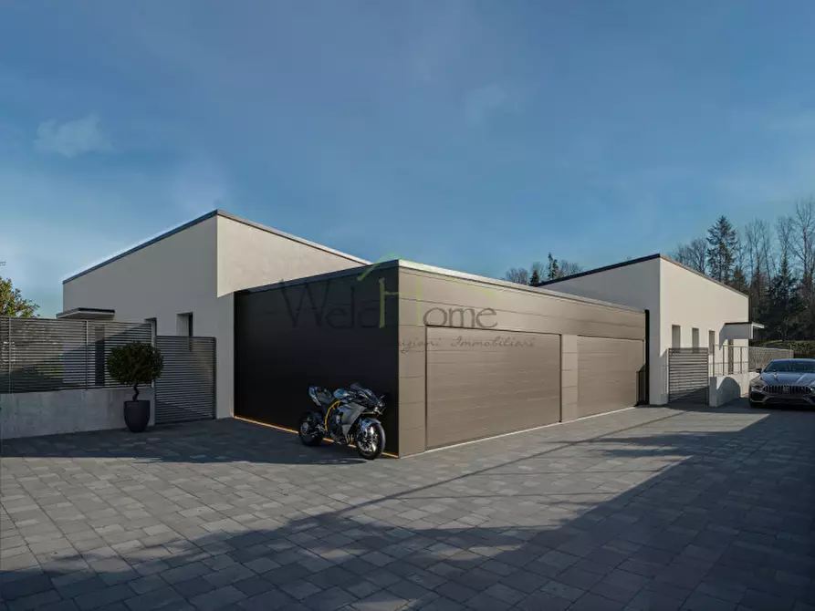 Immagine 2 di Villa in vendita  a Albese Con Cassano