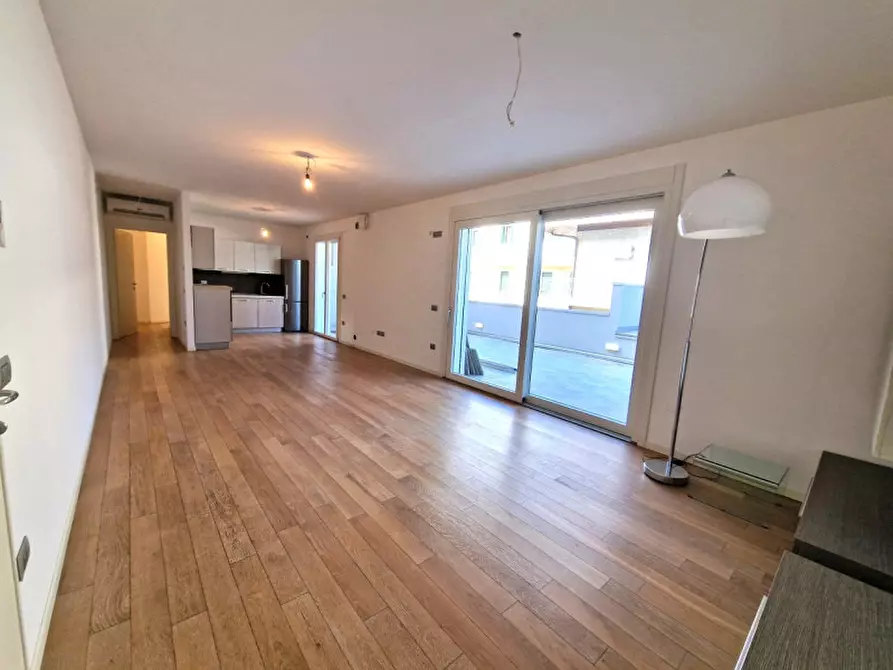 Immagine 4 di Appartamento in vendita  in Via Venticinque Aprile a Cadoneghe