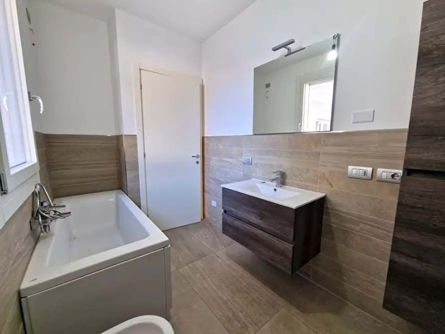 Immagine 15 di Appartamento in vendita  in Via Venticinque Aprile a Cadoneghe