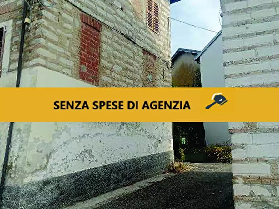 Immagine 1 di Casa indipendente in vendita  in Vicolo Serrone - Camino (AL) a Camino