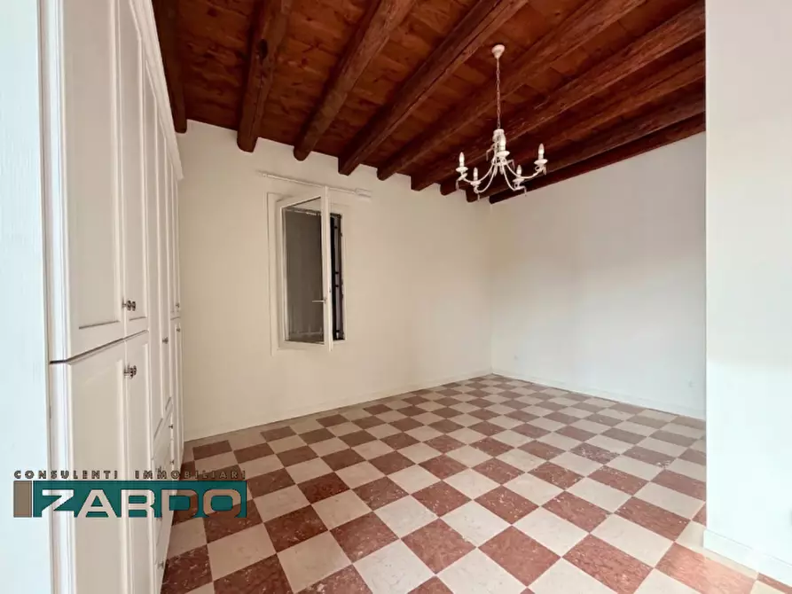 Immagine 2 di Appartamento in vendita  a Castello Di Godego