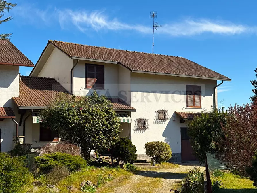Immagine 1 di Villa in vendita  in via Fausto Coppi n° 27 a Gropello Cairoli