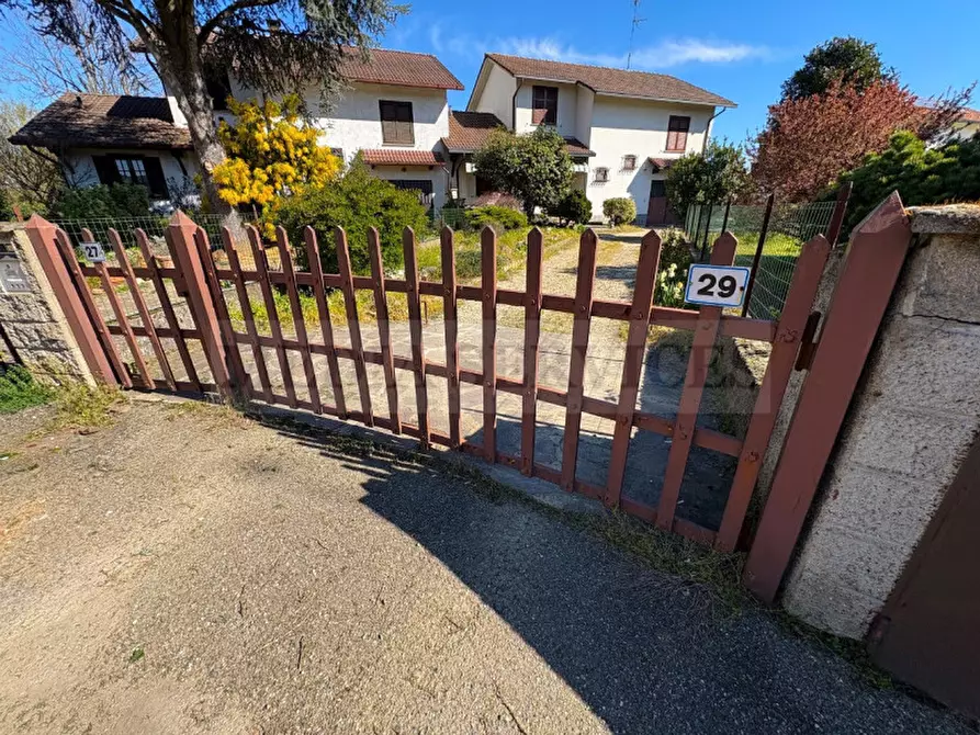 Immagine 15 di Villa in vendita  in via Fausto Coppi n° 27 a Gropello Cairoli