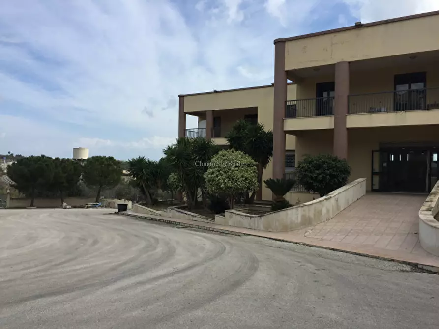 Immagine 2 di Negozio in affitto  in Strada comunale Ispica-Pozzallo a Ispica