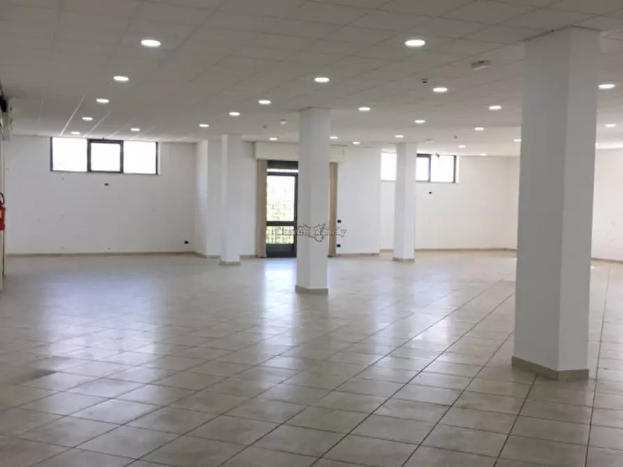 Immagine 5 di Negozio in affitto  in Strada comunale Ispica-Pozzallo a Ispica