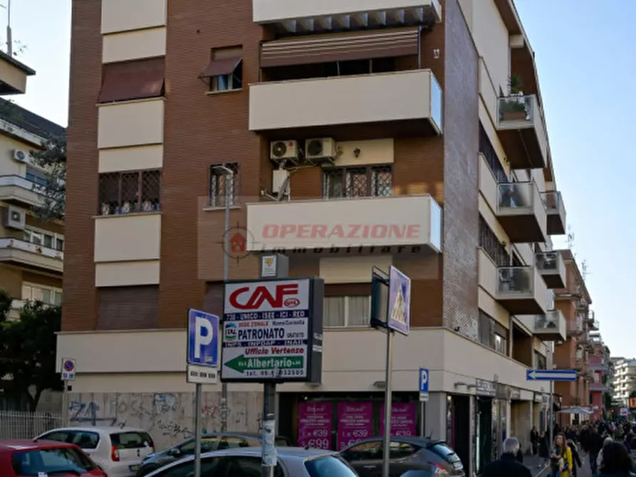 Immagine 37 di Attico in vendita  in Via di Boccea a Roma