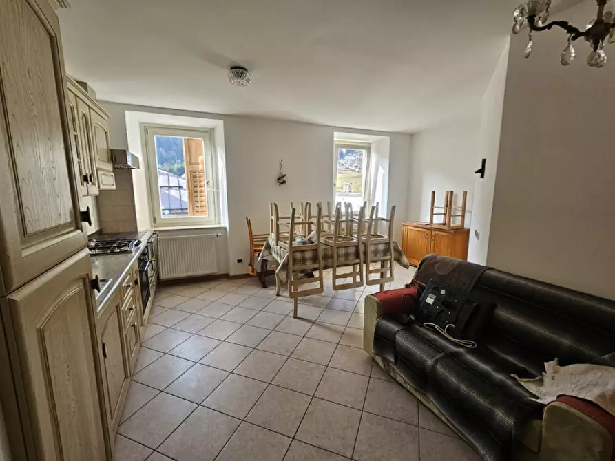 Immagine 2 di Appartamento in vendita  in Via Guglielmo Marconi a Ossana