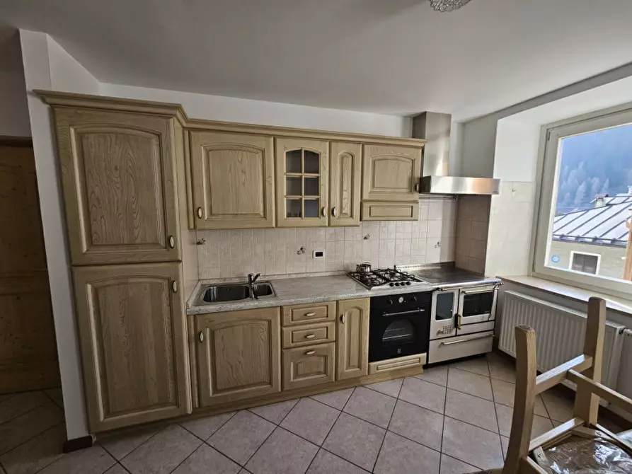 Immagine 3 di Appartamento in vendita  in Via Guglielmo Marconi a Ossana