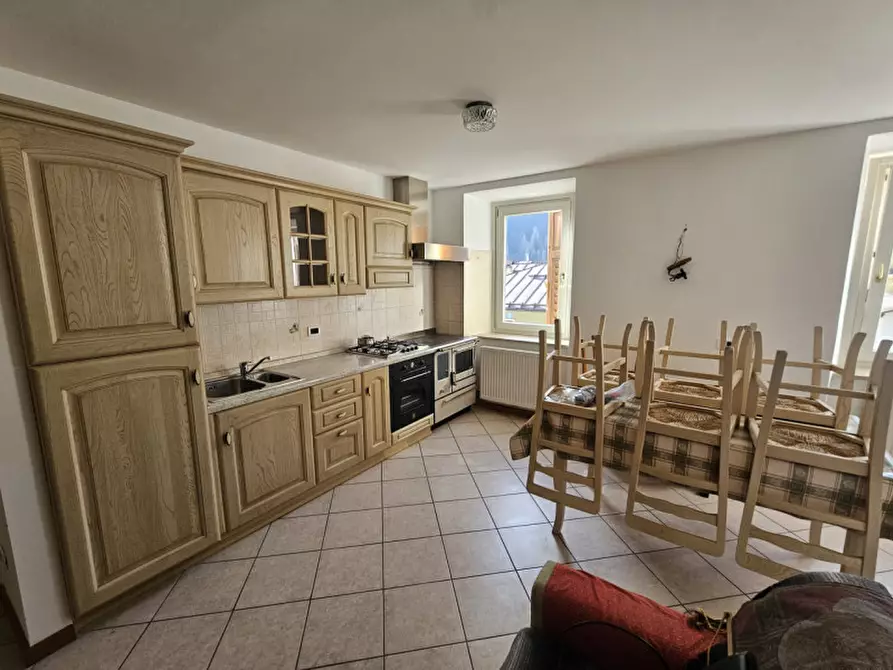 Immagine 4 di Appartamento in vendita  in Via Guglielmo Marconi a Ossana