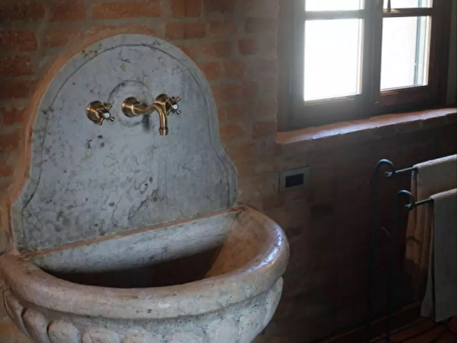 Immagine 54 di Rustico / casale in vendita  a Sesto Ed Uniti