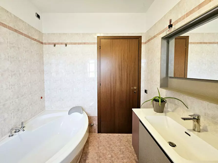 Immagine 12 di Villetta a schiera in vendita  in via antonio gramsci a Borgo Veneto