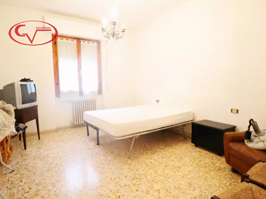 Immagine 11 di Appartamento in vendita  in Via Pacinotti a Montevarchi