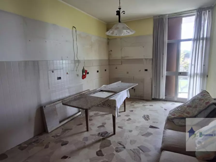 Immagine 4 di Villa in vendita  in Via Cristoforo Colombo 14 a Castano Primo