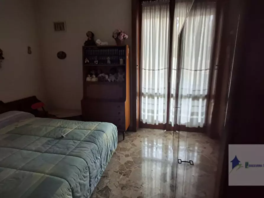 Immagine 10 di Villa in vendita  in Via Cristoforo Colombo 14 a Castano Primo