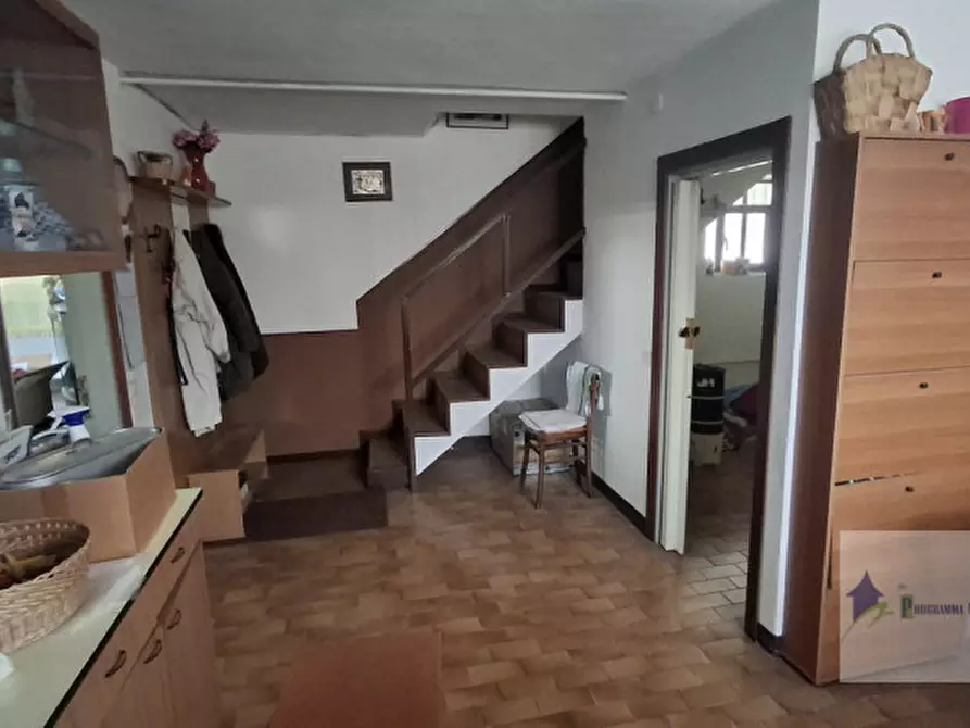 Immagine 13 di Villa in vendita  in Via Cristoforo Colombo 14 a Castano Primo