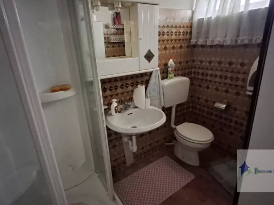 Immagine 16 di Villa in vendita  in Via Cristoforo Colombo 14 a Castano Primo