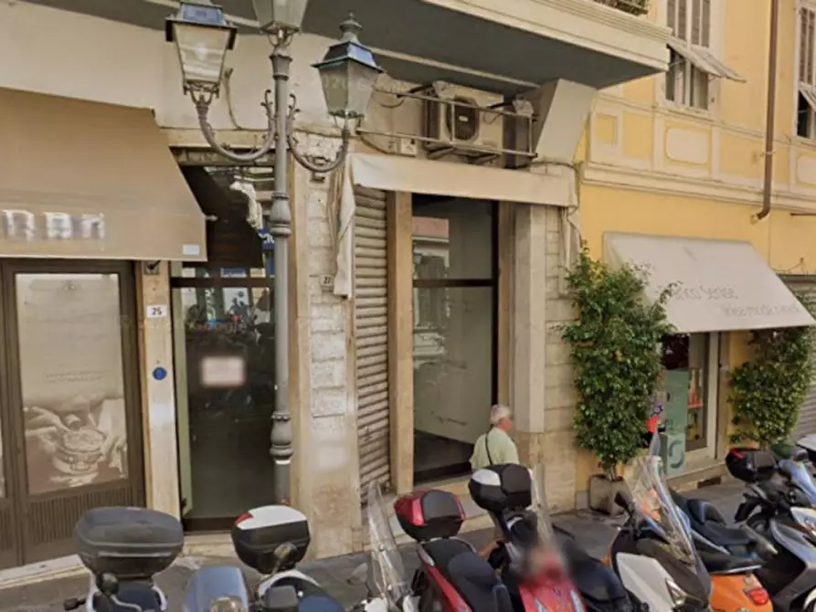 Immagine 1 di Negozio in vendita  in Via XX Settembre, 27, 18038 Sanremo IM, Italia a San Remo