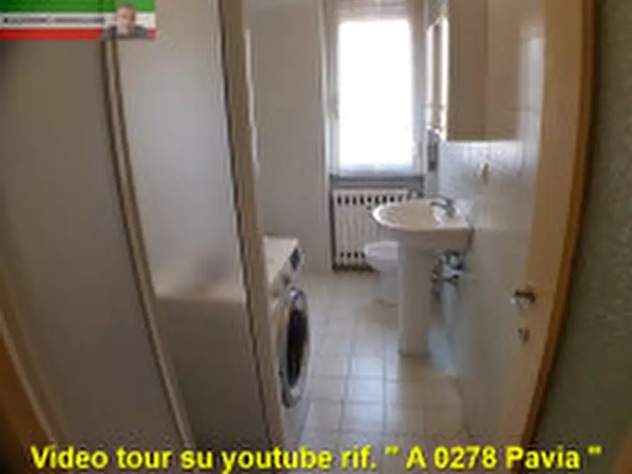 Immagine 4 di Camera in affitto  in VIA PETTENGHI a Pavia