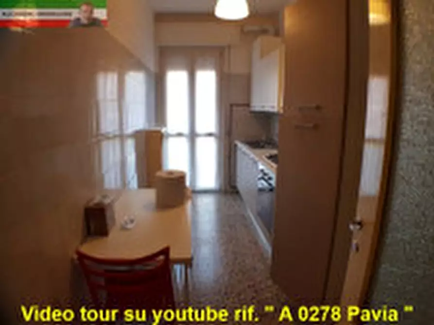 Immagine 8 di Camera in affitto  in VIA PETTENGHI a Pavia