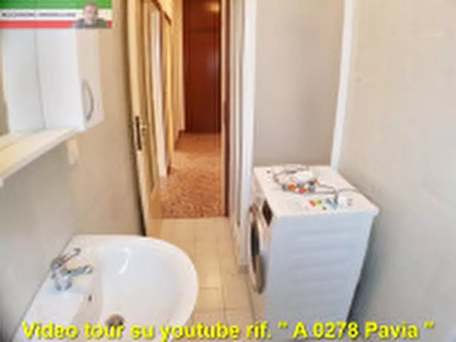 Immagine 11 di Camera in affitto  in VIA PETTENGHI a Pavia
